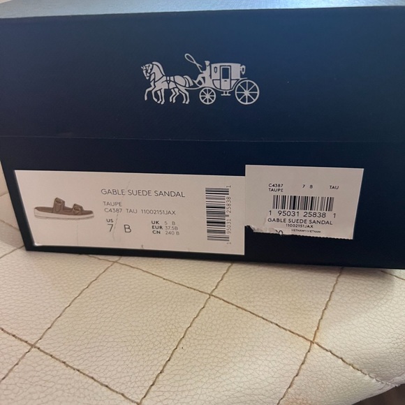 Coach Platforms Size 7; Like New! - Picture 6 of 6